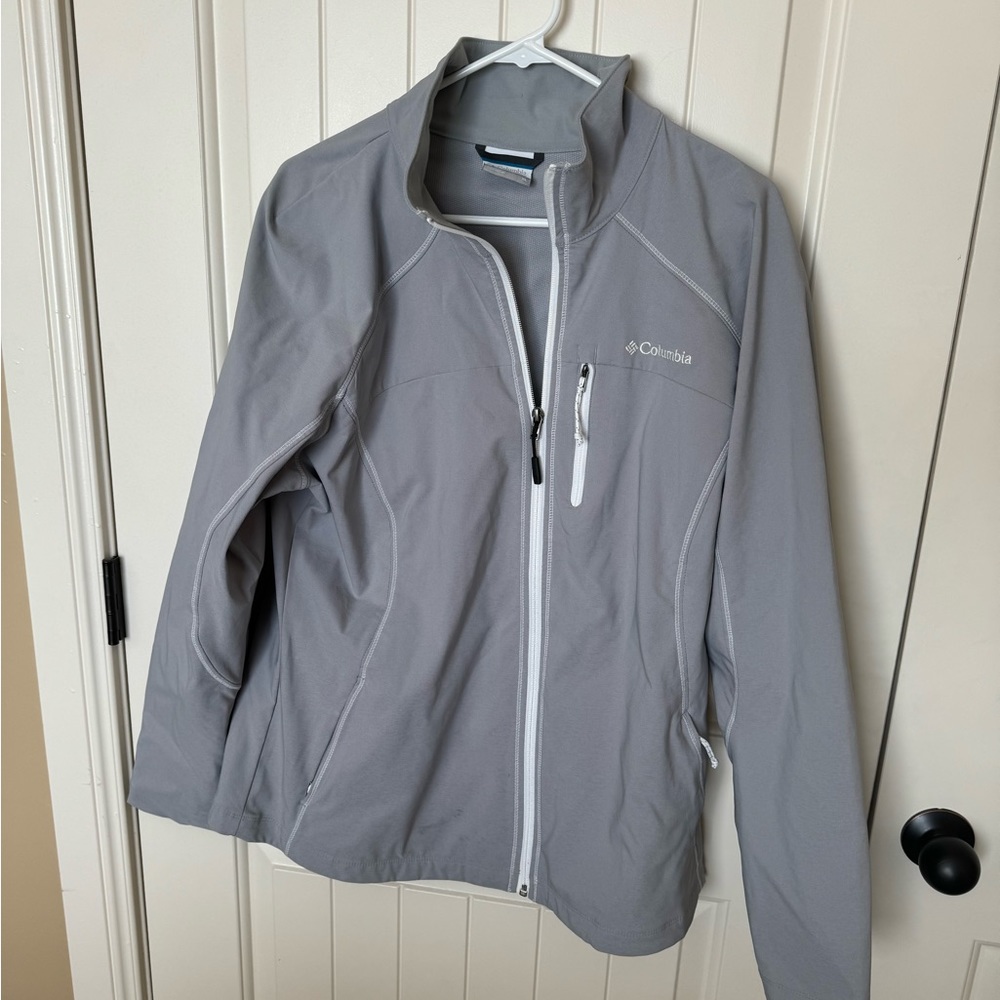 Columbia Windbreaker